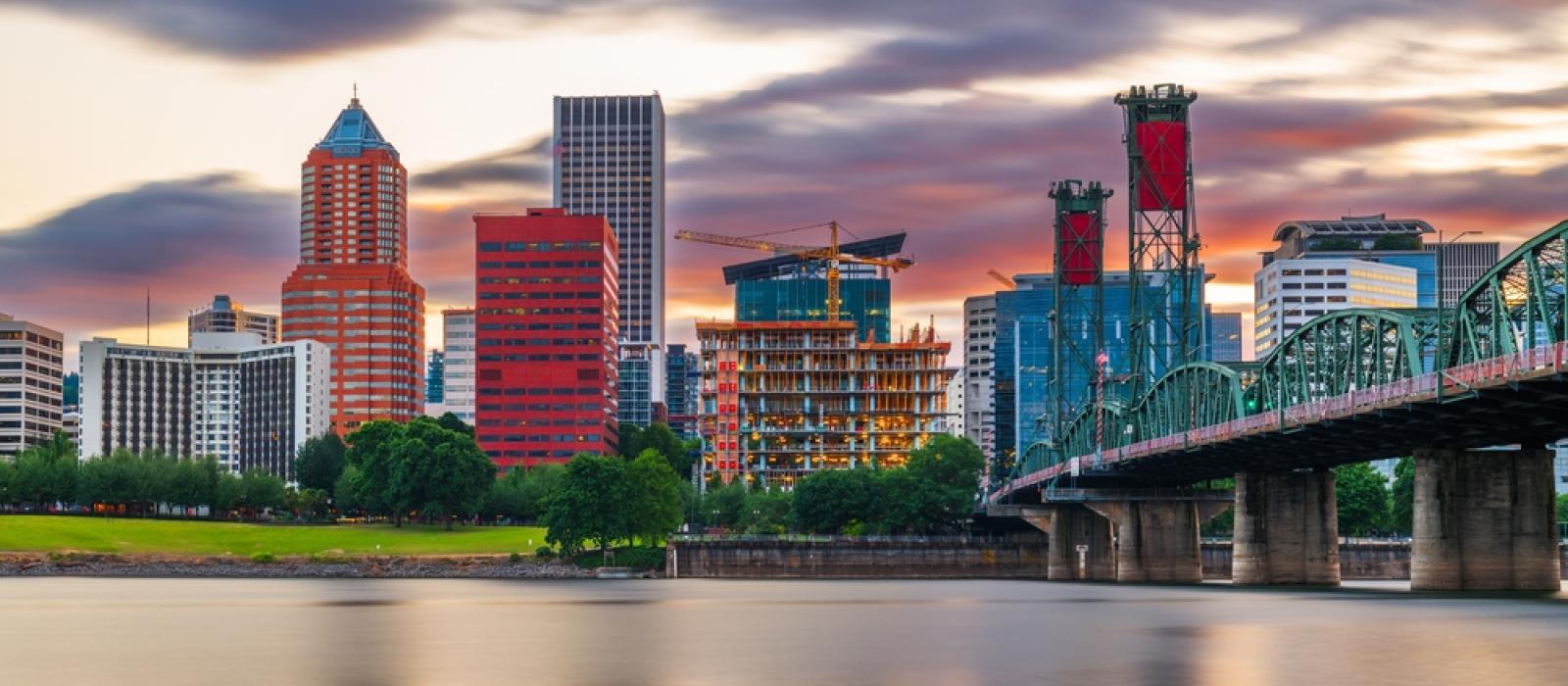 Photo of Portland, Oregon city and water